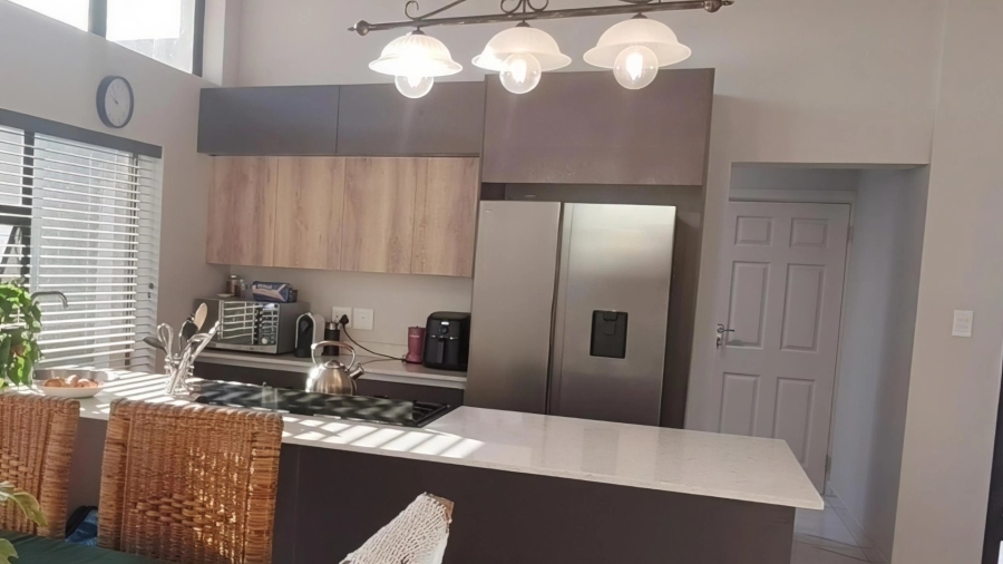 3 Bedroom Property for Sale in Hartenbos Heuwels Western Cape